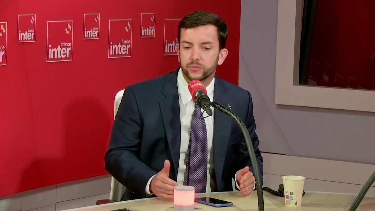 Pour Jean-Philippe Tanguy, la lutte contre le déficit passe par la lutte contre l'immigration : "Quand vous avez 500.000 personnes qui rentrent par an, faire croire que ça n'a pas de coût, c'est une absurdité" #le710inter