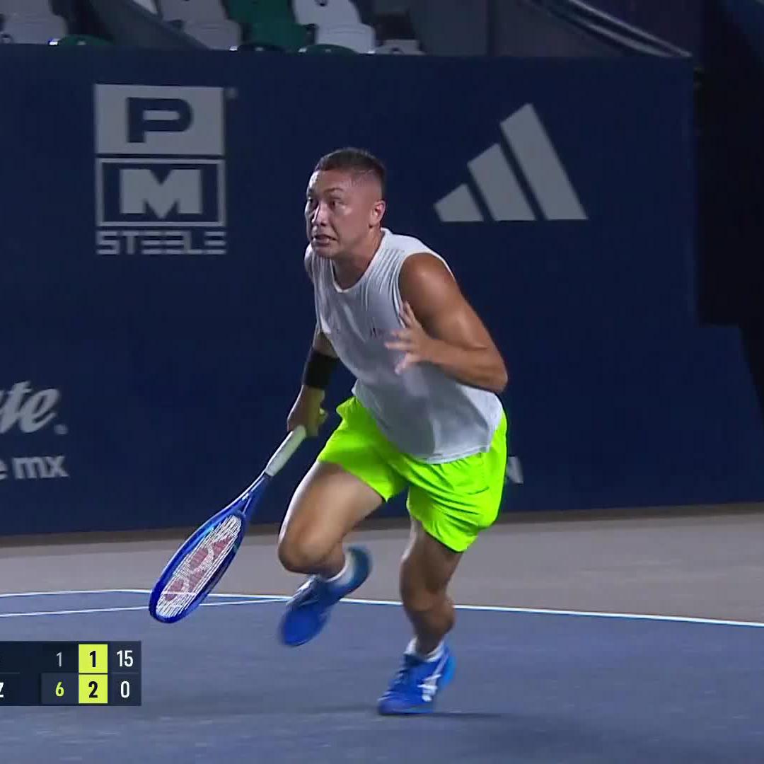 Hot feet 🔥 Aussie James McCabe puts his wheels on display at #LosCabosTennisOpen
