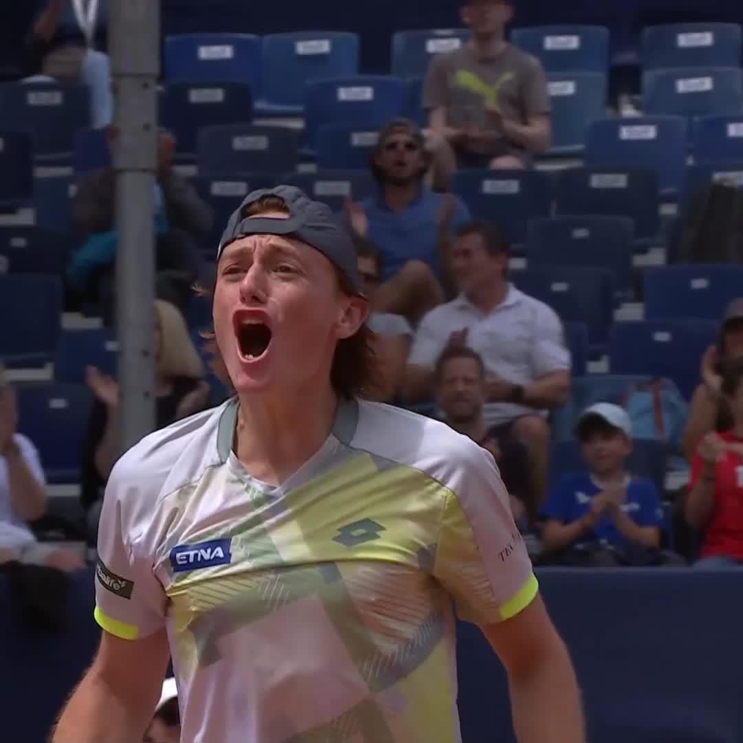 Vamos, Ignacio! 🗣️ Buse fights back from a set down to defeat Majchrzak 1-6 7-5 6-1 and make his first ATP quarter-final! EFG Swiss Open Gstaad