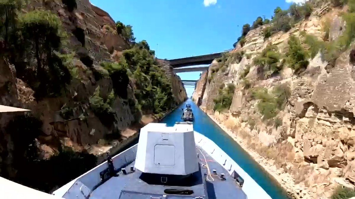 SNMCMG2 ships 🇮🇹 ITS Comandante Foscari (P493) and ITS Rimini (5561) make a transit through the Corinth Canal 🇬🇷. In this narrow navigational passage, precision, skill, and teamwork were tested and both crews demonstrated success. #WeAreNATO