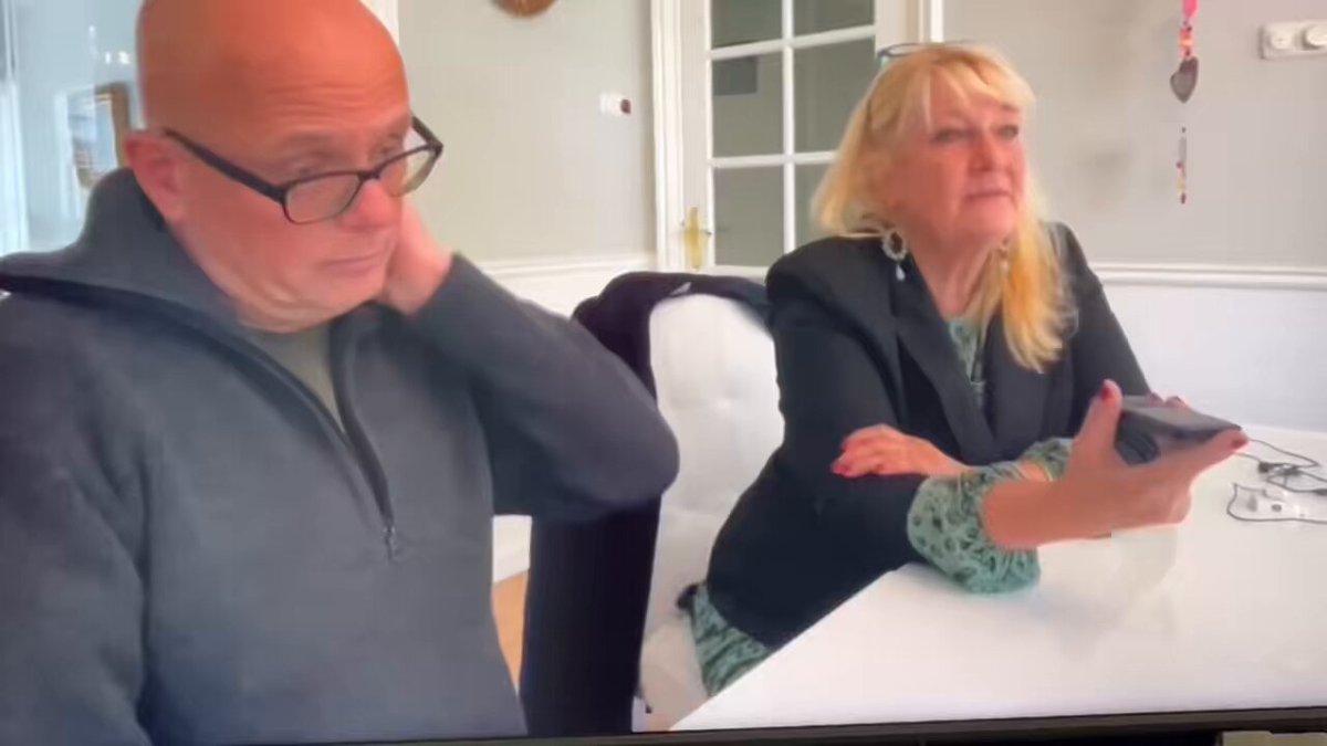 12/11/2021 Marlies van Muiswinkel in gesprek met advocaat Klaartje Freeke. Marlies zegt dat kamerlid Pieter Omtzigt bij haar thuis is geweest ivm de zaak rond haar verkrachte dochter. +/- 4 uur later werd ik gearresteerd omdat Rutte &amp; De Jonge aangifte tegen mij hadden gedaan!