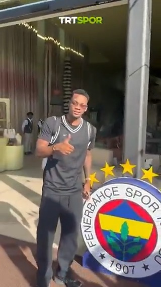Jhon Duran, Fenerbahçe’nin Portekiz kampına katıldı 👇