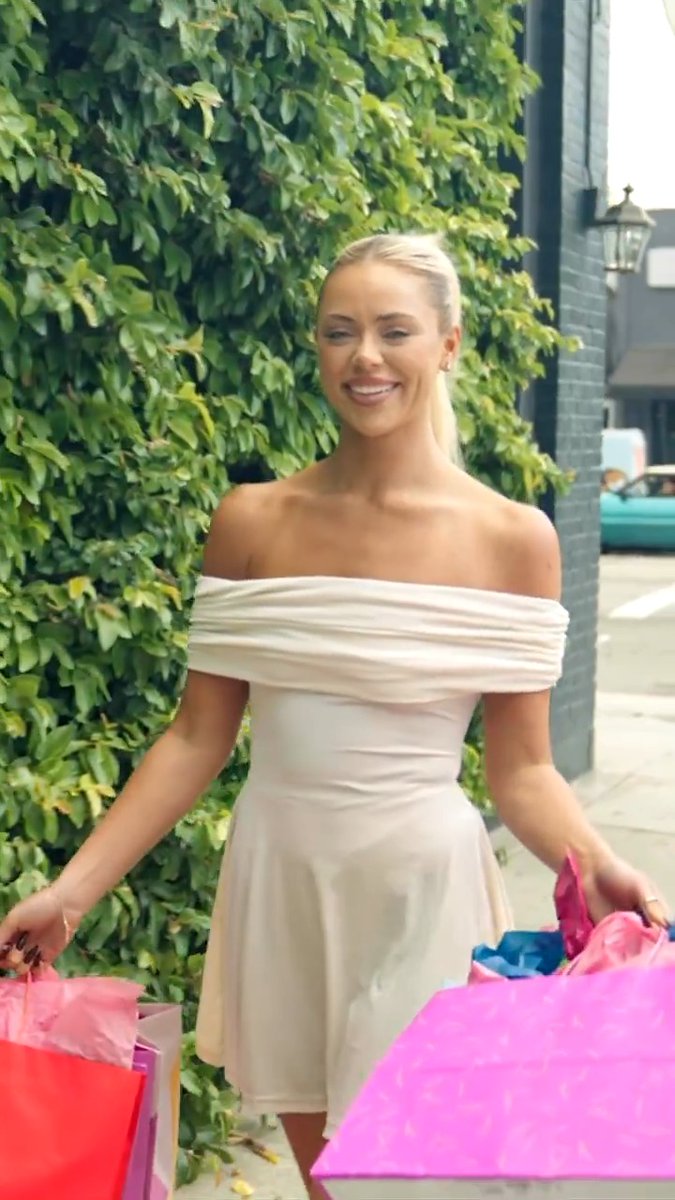 Golden hour, good energy, and great taste ✨ Watch a new episode of #BeyondTheVilla TOMORROW! #LoveIslandUSA