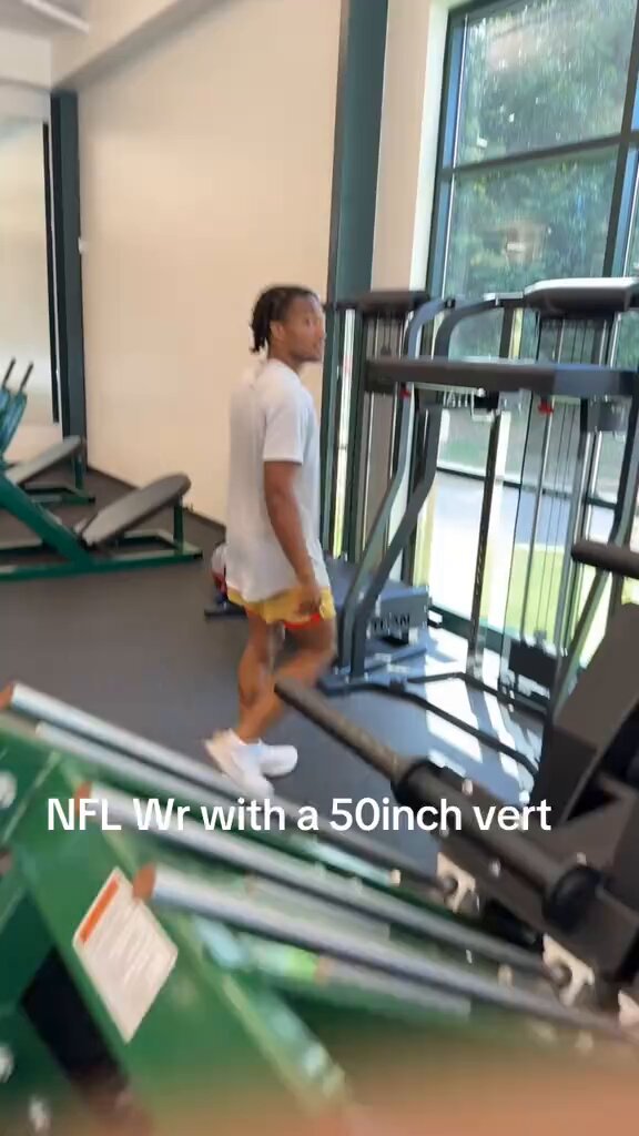 Calvin Austin III jumping high on the move, via kdwat17 on TikTok #Steelers #NFL