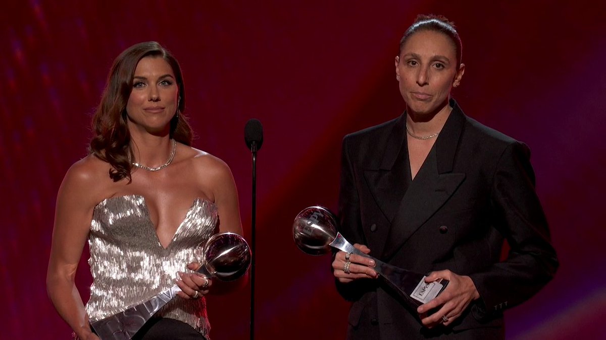 I C O N S 💫 Alex Morgan Diana Taurasi