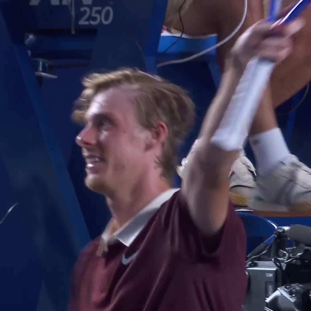 Start fast, finish fast 👌 Shapo cruises into his 43rd career ATP quarter-final, 6-1 6-2 over Nanda. #LosCabosTennisOpen