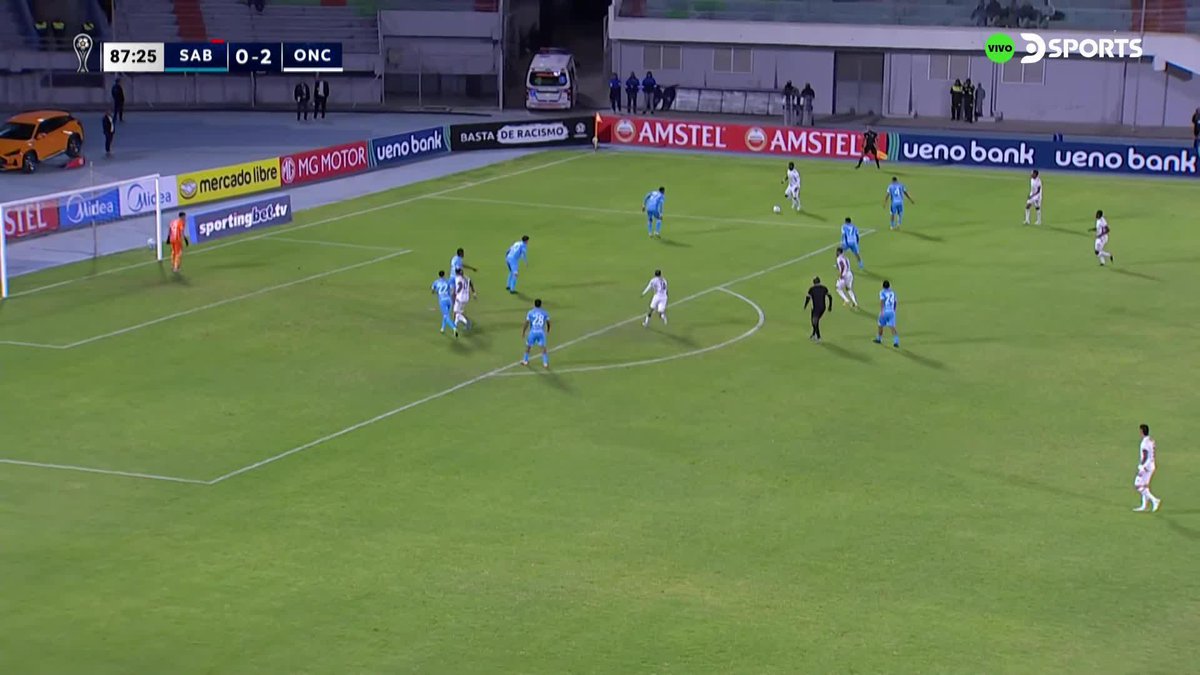 🇨🇴 GOLAZO de Pipe Gómez. El colombiano marcó el 3-0 de #OnceCaldas ante #SanAntonioBuloBulo, al 88’