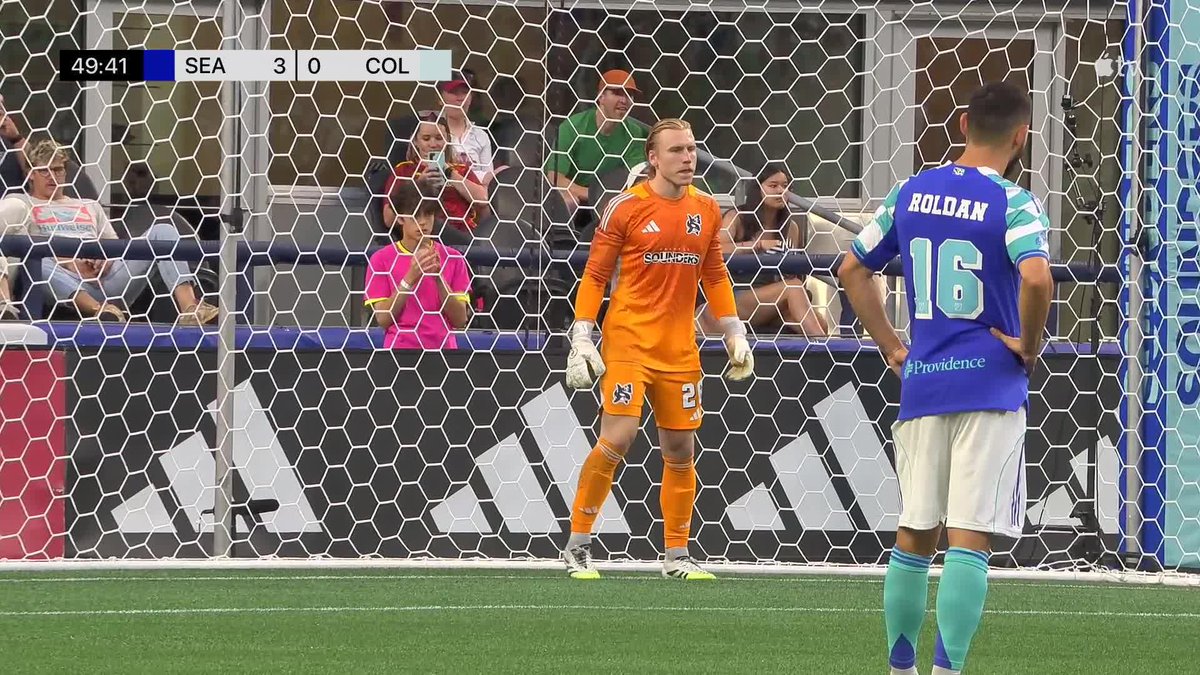 Djordje Milhailovic from the spot to bring the Colorado Rapids within one!