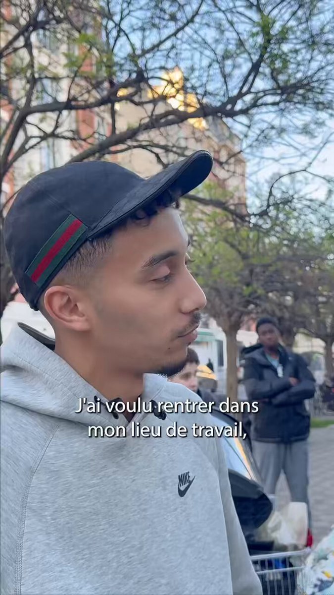 Twittererie faites qlq chose. Chaque semaine des contrôles de police devant notre école, simplement parce qu’on forme les classes populaires à lutter pour leur santé. Quel message cette police envoie-t-elle à tous les jeunes qu’on accompagne ? Un témoignage de Othmane Taibi.
