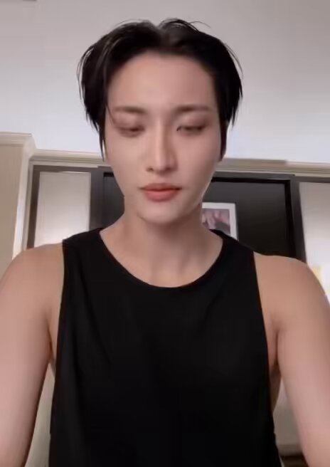 ⭐️: It’s really random but, since no one asked me I’m just talking to myself (sulk) (…) During We Know there’s that part where I roll my eyes back, right? There’s a story behind that. It’s part of my own lore, of my own world. It’s like this, it goes like this (move) you know? Well in my head it’s kind of like.. I’m extracting souls… and that’s why I roll my eyes back. I don’t do it without reason, everyone. There’s a story behind everything I do. It’s my own lore. It is in the original choreo, this move was already in it. It’s both in the first and the second verse. But in the second verse, only I do it this way… This is We Know, everyone. This is We Know. #SEONGHWA #성화