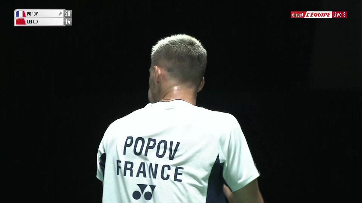Christo Popov boucle cette première manche avec un superbe point ! Suivez la rencontre sur L'Équipe live > #lequipeBADMINTON