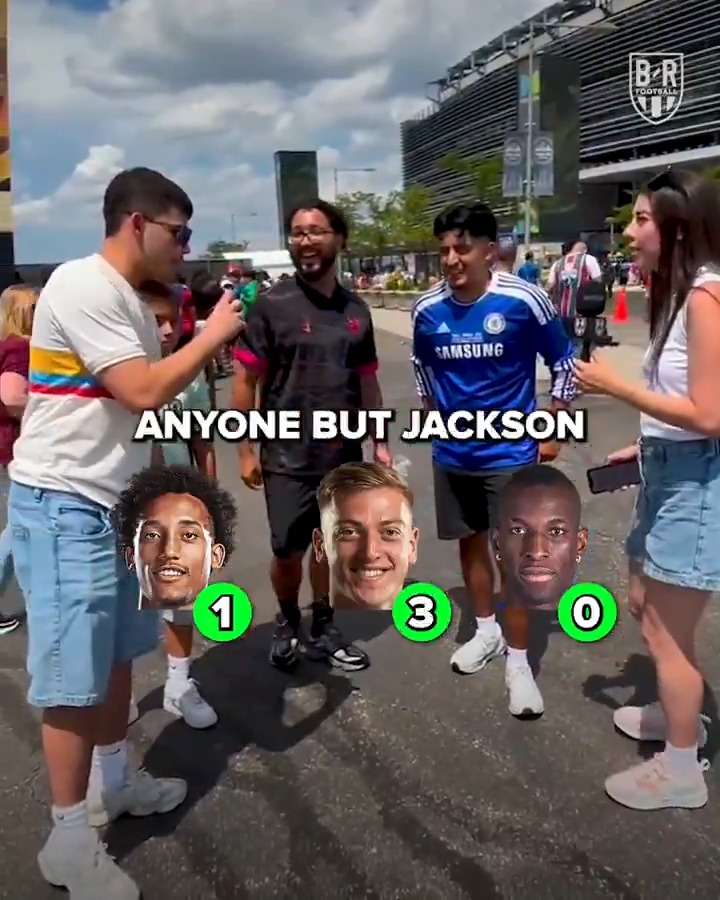 Chelsea fans pick their starting striker for next season 🎯