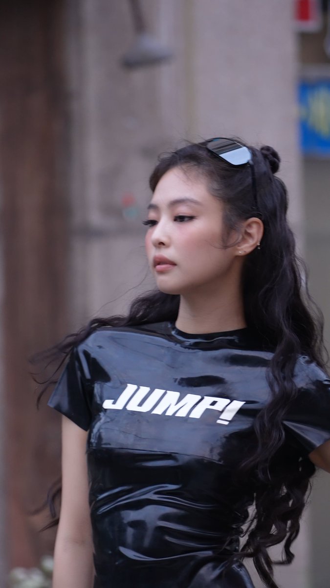 ‘뛰어(JUMP)’ with 제니 🎬'뛰어(JUMP)' M/V : #BLACKPINK #블랙핑크 #JENNIE #제니 #뛰어 #JUMP