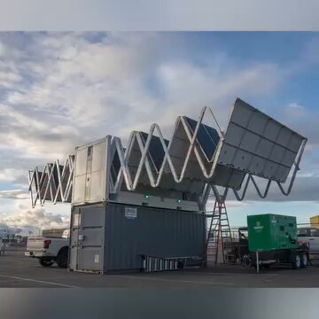 🇺🇸 THIS SOLAR CONTAINER UNFOLDS LIKE A TRANSFORMER AND POWERS CONSTRUCTION SITES In just 5 minutes, it pops out 60 solar panels and gets to work - no roof required. It can power heavy-duty machines with up to 1000 kilowatts, then pack itself up if the wind gets sketchy. Think of it as a portable power plant in a box, minus the drama. Source: Unstoppable Gadgets