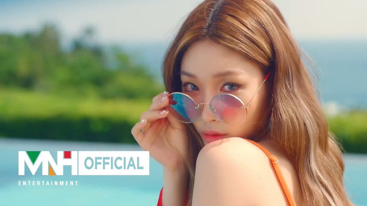 7 years ago today, CHUNG HA released her 3rd Mini Album ‘Blooming Blue’ with title track ‘Love U’