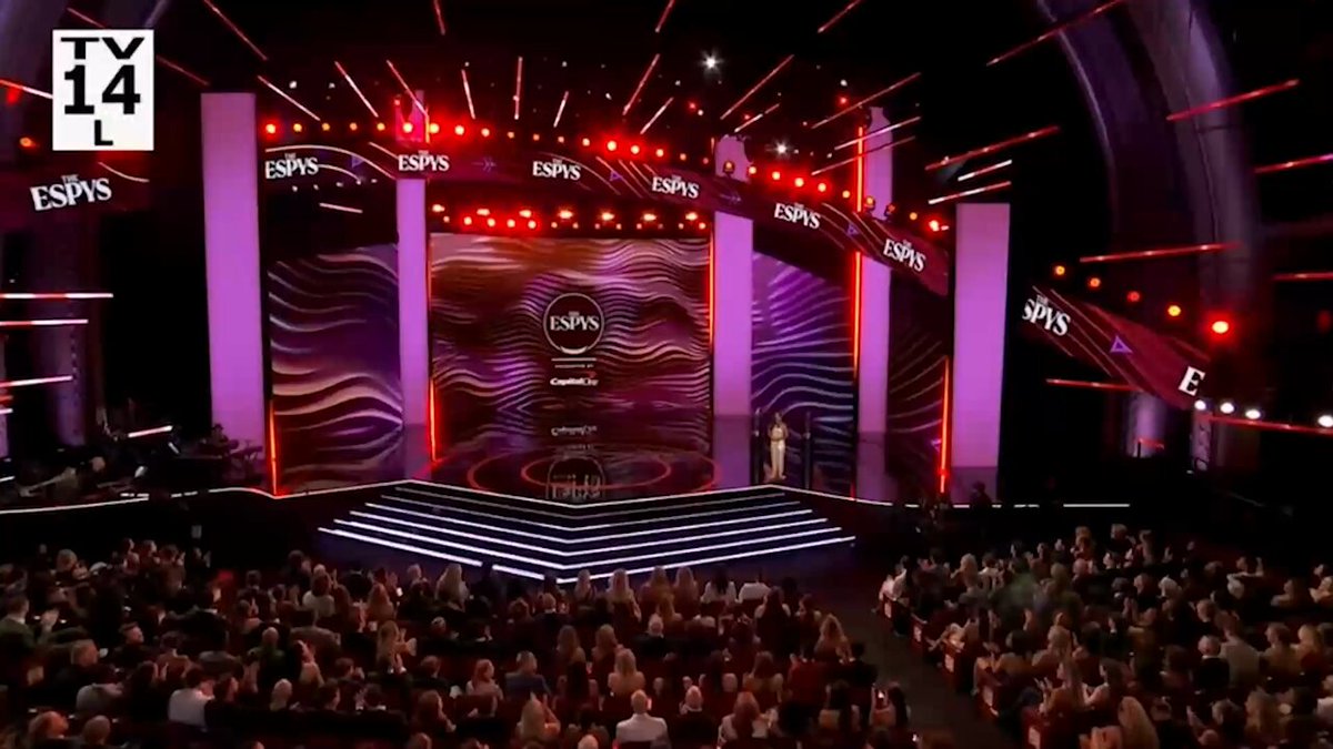 ICYMI: UNC Women's Soccer and UNC Women's Lacrosse represented our women's teams on the ESPYS stage as they were celebrated for our Capital One Cup victory! 🤩 #GoHeels x #GDTBATH