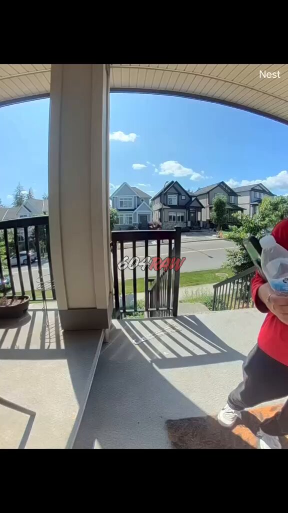 Obnoxious Rogers sales person calls resident a “princess” because she doesn’t want to tell a complete stranger what internet provider they use. Shouldn’t someone in sales in Canada be able to speak fluent and professional English? Credit: 604RAW