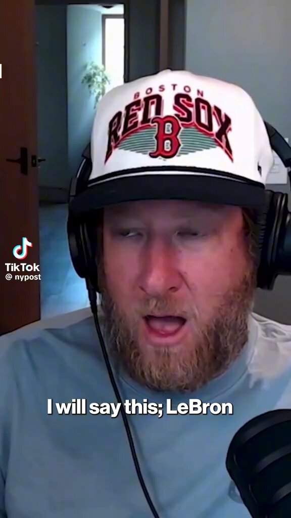 Dave Portnoy DESTROYS Lebron 🔥🔥 "Lebron James is one of the greatest losers in the history of the Lakers organization. He literally hasnt won anything, that bubble saved his life. His Lakers teams havent been a threat to do anything, hes been a total bum, a total failure, hes ruined the franchise, he forced then at gunpoint to draft their kid, for him to be like "im mad", all they've tried to do is accomodate him and they've made a mockery out of a once proud franchise"