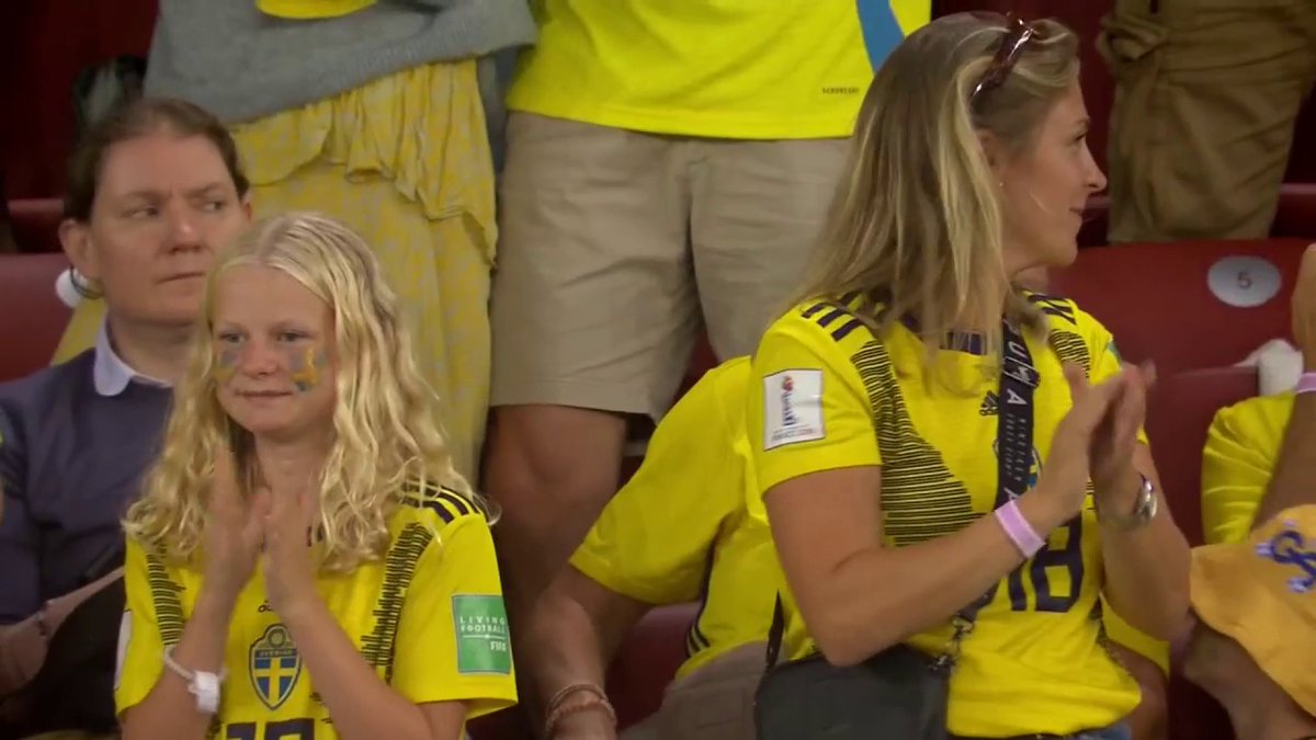 'This England team wasn't ready for this game' 😕 Fara Williams thinks Sarina Wiegman's side haven't learnt from their past mistakes. #BBCFootball #WEuro2025