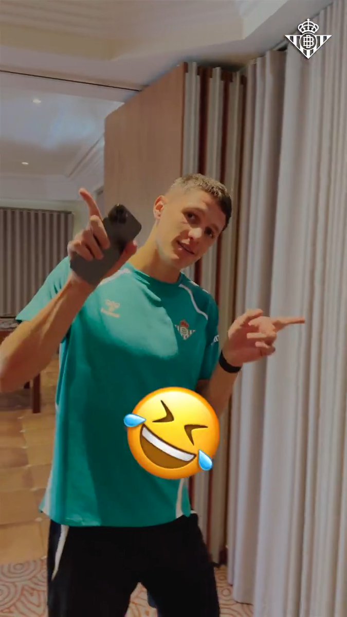 🥳💚🦍🤣 Celebrando el #WorldEmojiDay con nuestros jugadores.
