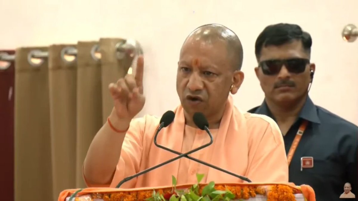 मुहर्रम का हर जुलूस उत्पात, आगजनी और तोड़फोड़ का कारण बनता था... दूसरी तरफ कांवड़ यात्रा चल रही है... जो एकता का अद्भुत संगम है...