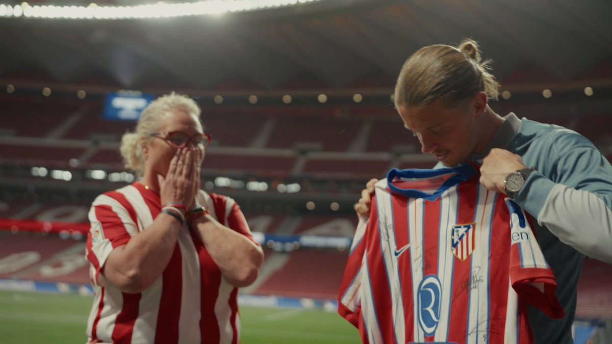 From Madrid to LA, the Atlético de Madrid spirit runs deep! Ashley flew across the world to support her club and found a second family in the process. We're proud to back fans who never stop showing up. ❤️🤍