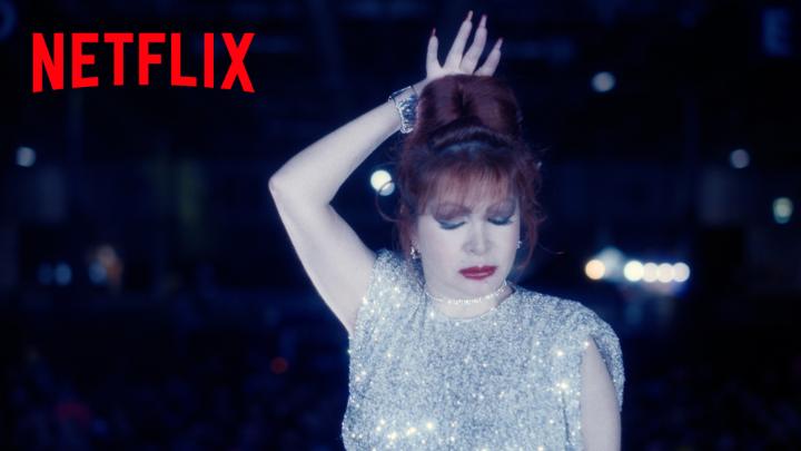 En #Superestar vemos que la tele de los 2000 era adictiva. En #SigoSiendoLaMisma viajamos al epicentro de esa adiccón, el Tamarismo. El documental ya está disponible.