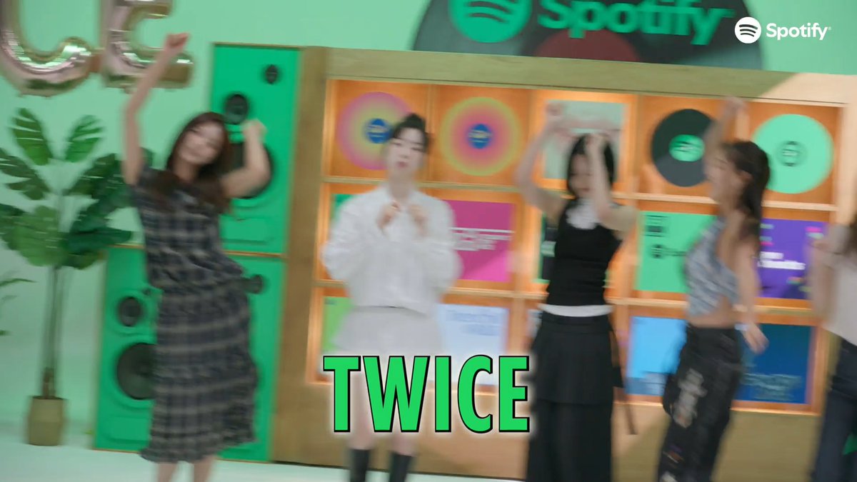 TWICE'S DANCE PARTY 😭