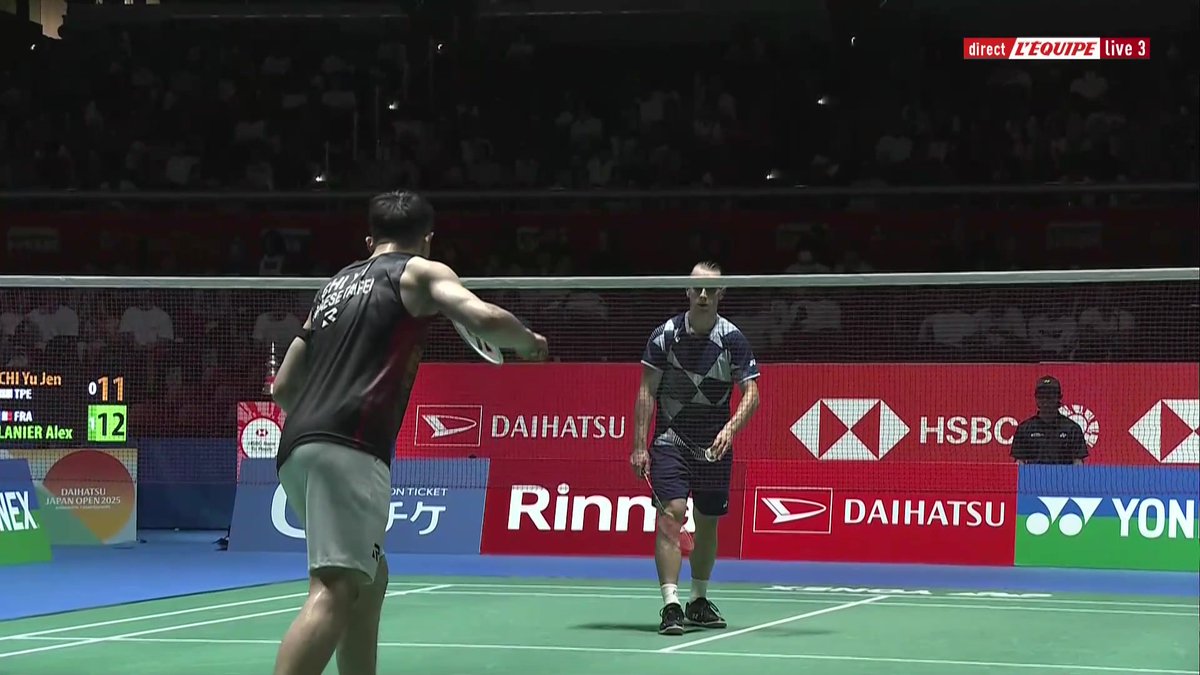 🏸👀 Alex Lanier réussit un ace face à Chi Yu Jen, c'est plutôt rare en professionnel ! #lequipeBADMINTON