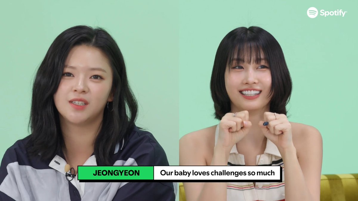 NAYEON AND JEONGYEON CALLING MOMO "OUR BABY" AND ASKING OTHER IDOLS TO PLEASE INVITE HER FOR DANCE CHALLENGES 😭😭 "Our baby loves challenge so much"