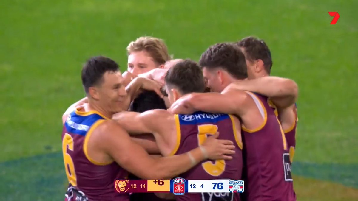 It was anyone's game heading into the final minute 👀 Relive the last two minutes of #AFLLionsDogs, thanks to OMO Australia.