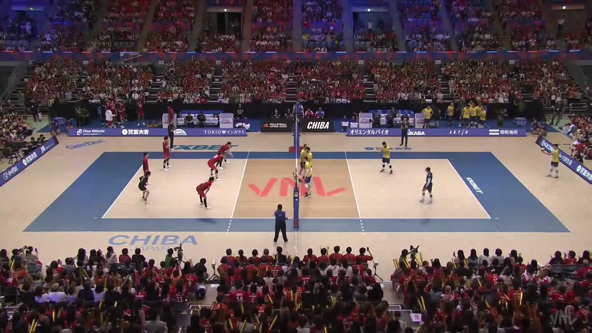 #VNL2025: BRAZIL 🇧🇷 3-0 🇯🇵 JAPAN Brazil 🇧🇷 becomes the first team to secure a spot in the Final 8 in Ningbo, China 🇨🇳! Flavio 🇧🇷 led the team with 1️⃣4️⃣ points 🤯, including 6 monster blocks 🙌🏼🔥. 📺 Watch #VNL on VBTV: 🏐 #BePartOfTheGame #volleyball