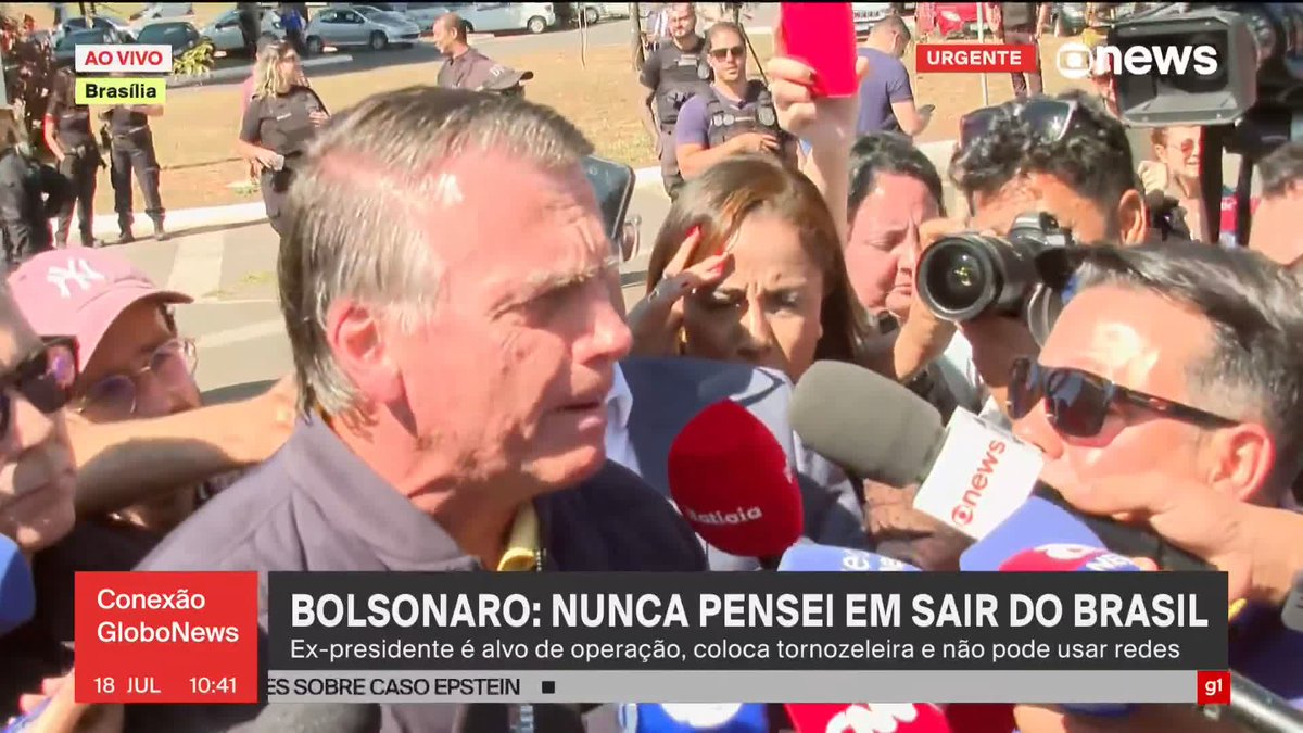 🚨AGORA: “Poxa, eu sou ex-presidente da República, tenho 70 anos”, disse Jair Bolsonaro ao lamentar o uso da tornozeleira eletrônica determinada por ordem do ministro Alexandre de Moraes.