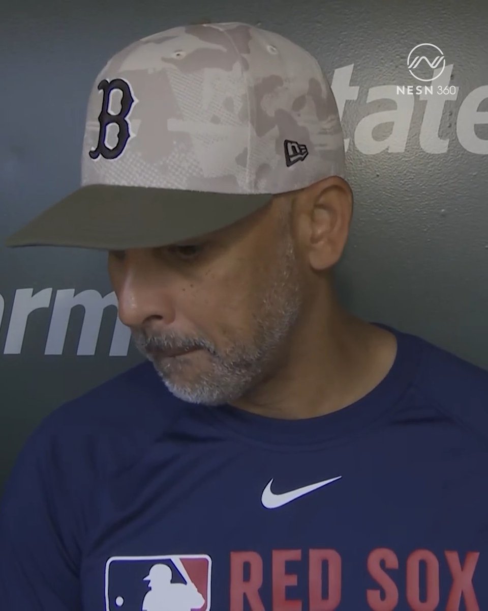 "I was actually at the [Coldplay] concert." Alex Cora saw Coldplay and witnessed more than just a concert 😅