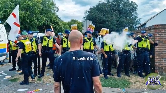 Police got FLOUR-BOMBED outside the Bell migrant hotel in EPPING during last night's protests 🎯
