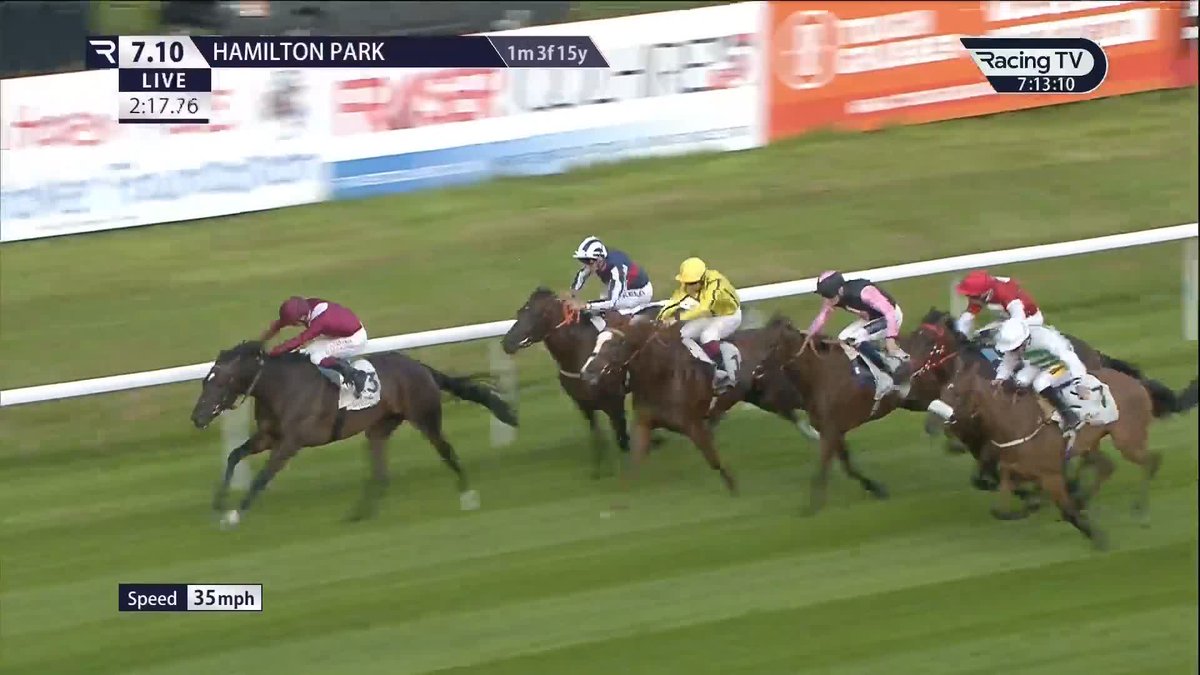 What a finish to the Listed British Stallion Studs EBF Glasgow Stakes, as Nahraan keeps his unbeaten record, getting the verdict in a photo finish with Arabian Force - success for Oisín Murphy and John & Thady Gosden 🙌