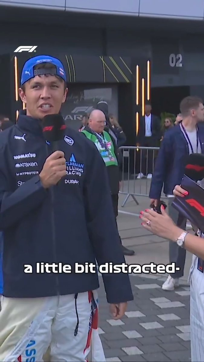 The Albon-stand, falling fences and Anya Taylor-Joy... every second of this interview with Alex was chaotic 😂 #F1