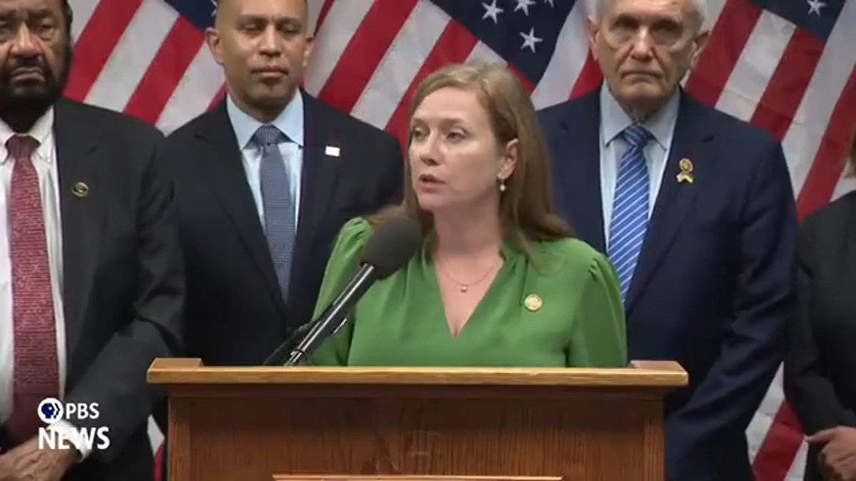Rep. @lizziepfletcher is leading the Texas Democratic delegation in the fight against Republicans' gerrymandering scam.