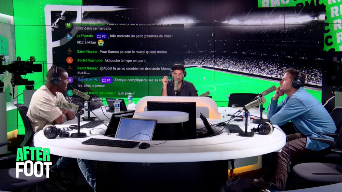 Quel joueur pour renforcer le milieu de terrain du PSG ? Elton choisit Ederson, David choisit Baleba. #RMCLive