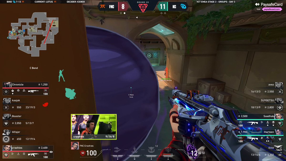 bro's casually flying and clutching