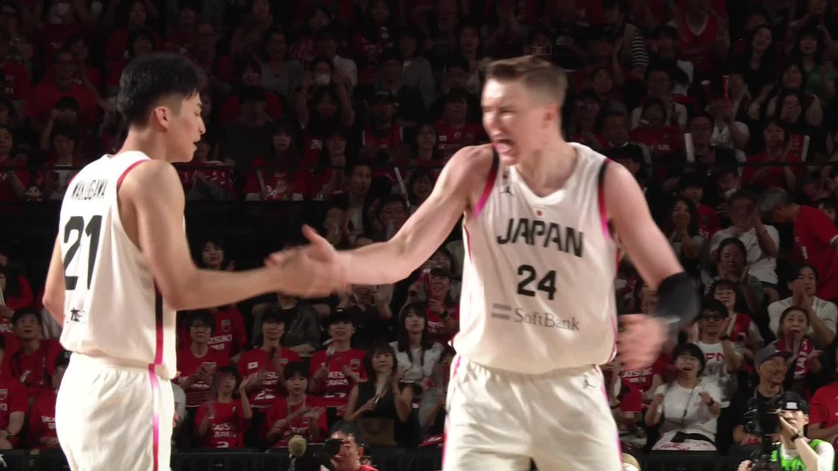 デンマークに襲いかかるトラップディフェンス🛡️ #21 湧川と#24 ホーキンソンのダブルチームが成功! Josh Hawkinson 📺テレビ朝日系列にて生放送 📡バスケットLIVE/ABEMA/TVerにて生配信 #SoftBankCUP2025 #AkatsukiJapan #日本一丸