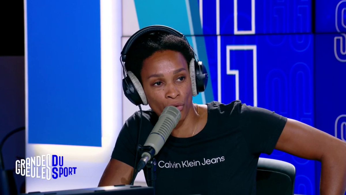 🇫🇷 Les Bleues manquent-elles de reconnaissance ? Allison Pineau: "C'est trop facile de mettre ça sur le dos des résultats. Nous au hand, même quand on faisait des résultats, l'impact médiatique n'était pas à la hauteur." #RMCLive