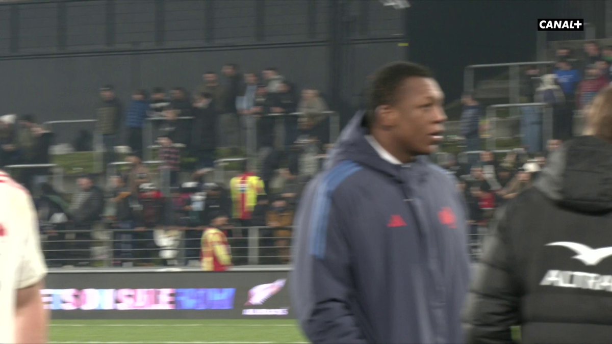 Scott Robertson impressionné par Paul Mallez 🤩 Le sélectionneur des All Blacks a visiblement bien aimé les qualités du pilier droit du Stade Toulousain ! #NZLFRA