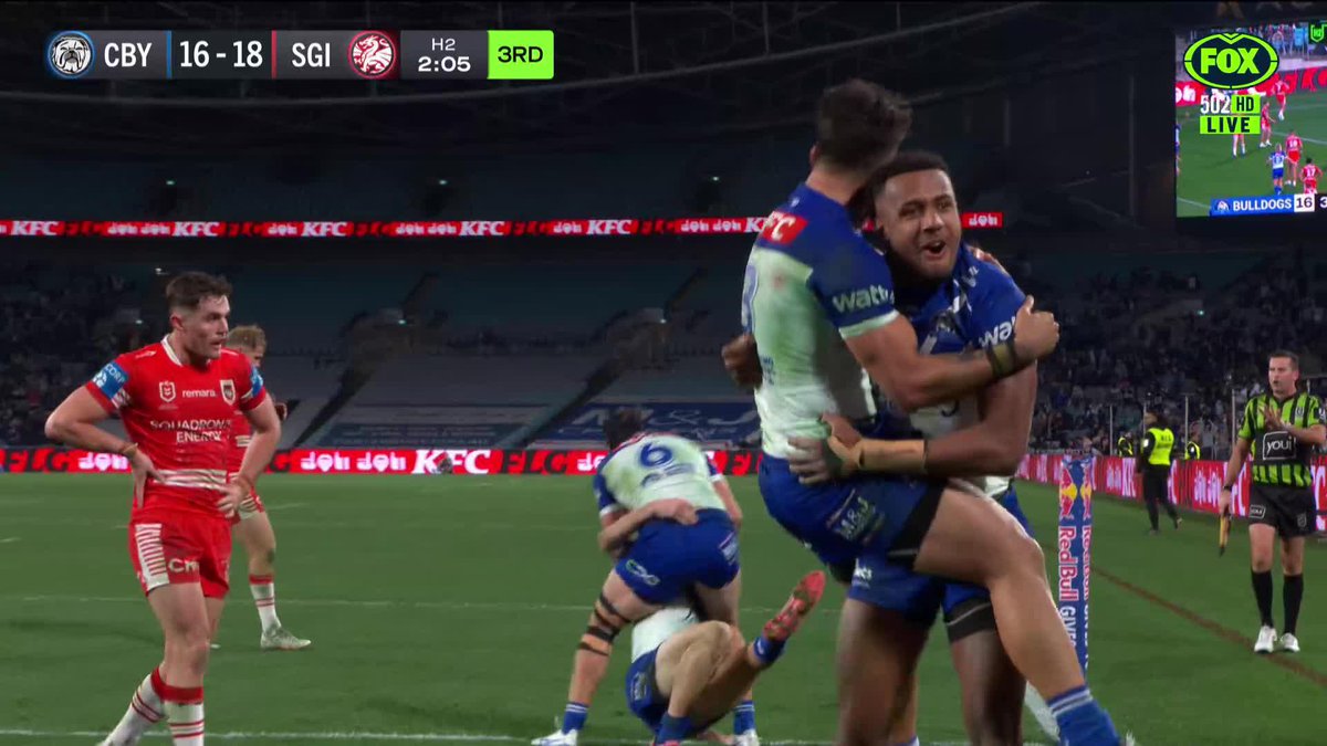 Lachie Galvin turns match winner? The Bulldogs lead 👀 📺 Watch #NRLBulldogsDragons on Ch.502 or stream on Kayo: ✍️ BLOG 🔢 MATCH CENTRE