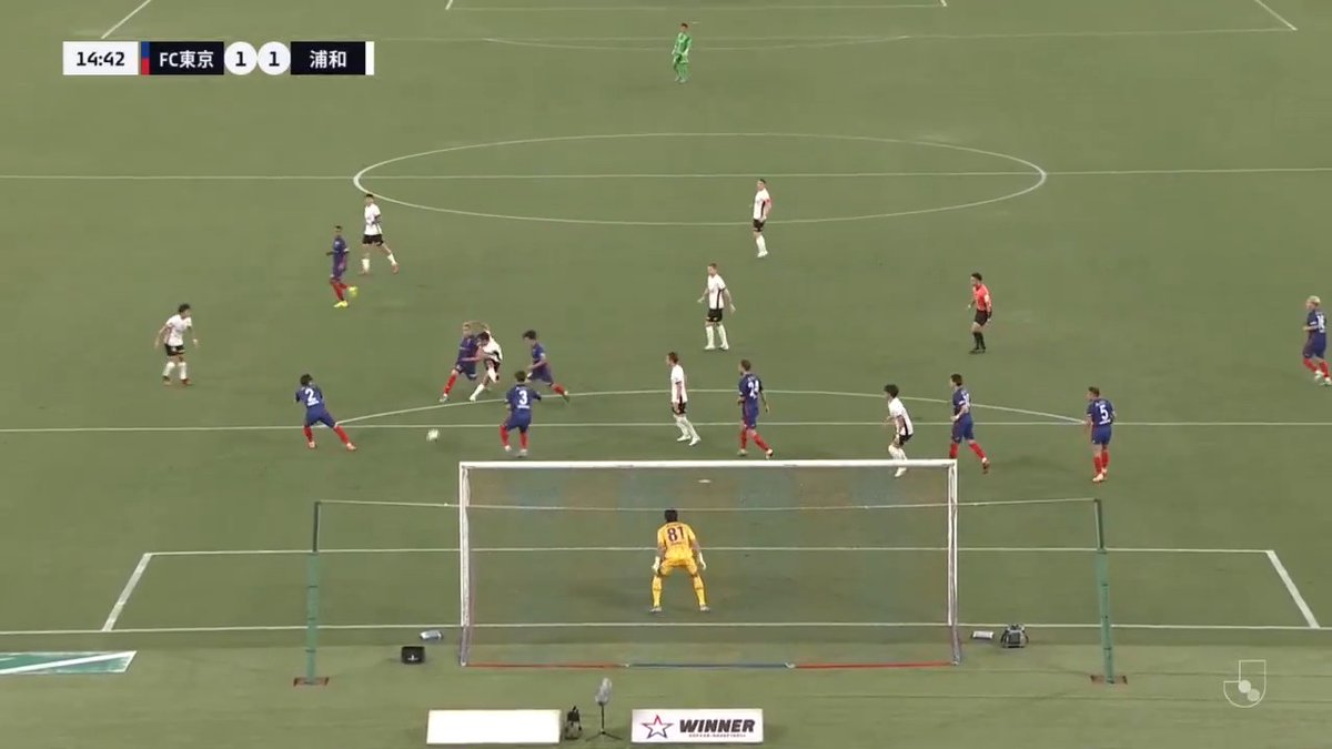 セカンドボールを制した #安居海渡 がミドルシュートでゴールネットを揺らす。 #UrawaRedDiamonds #urawareds #浦和レッズ #matchplayback #WeareREDS #Jリーグ #サッカー