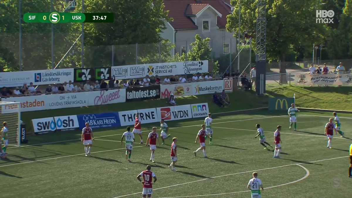 "Oj, oj! 2-0!" 🎙️ Thongla-Iad Warneryd utökar ledningen för Västerås SK borta mot Sandvikens IF. 📲 Se matchen på HBO Max