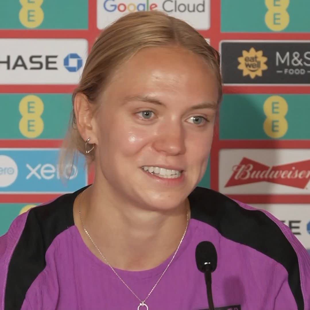"We're very optimistic Leah will be available" Esme Morgan on England facing Italy in the semi-final of the 2025 Euro without captain Leah Williamson 🏴󠁧󠁢󠁥󠁮󠁧󠁿