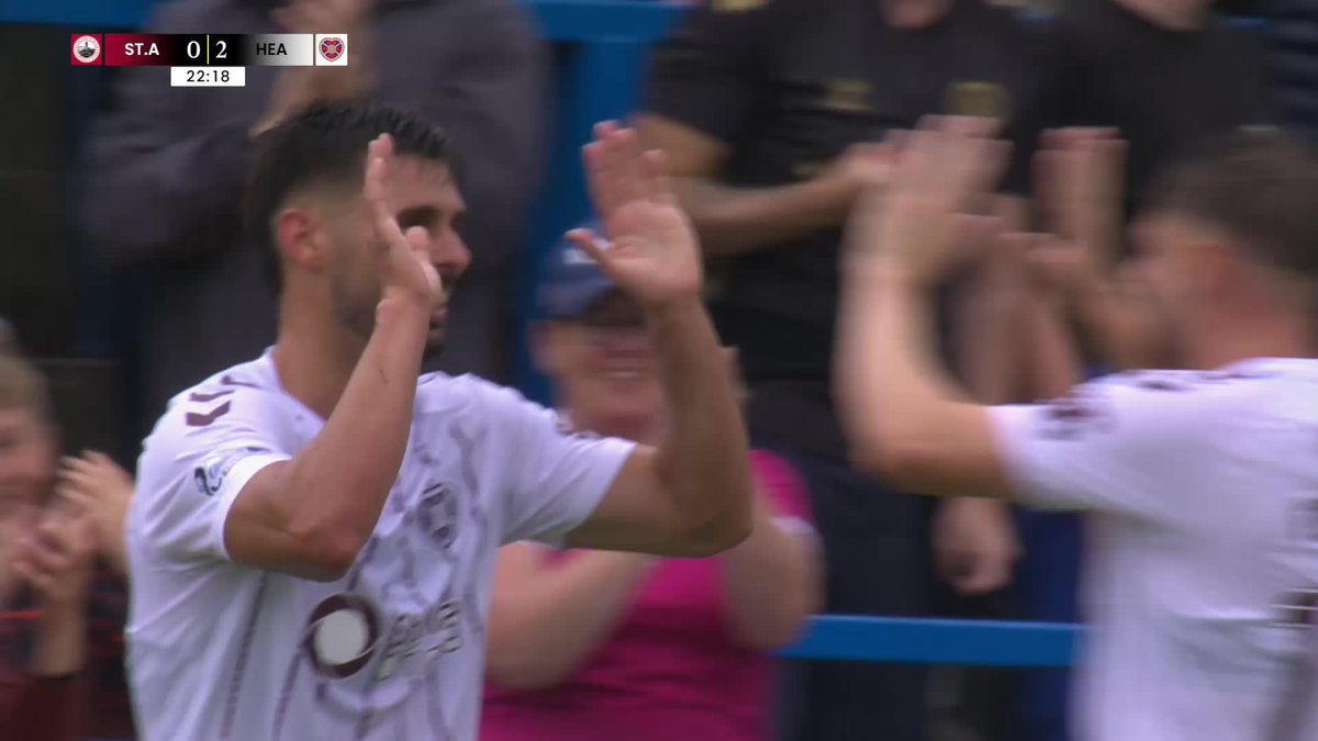 That's a brilliant diving header from Braga! 👏 Heart of Midlothian FC looking confident 💜 #PremierSportsCup | SPFL