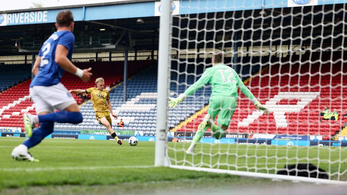 Dion's goal-den moment! 🎯 #ROVvEVE | #Rovers 🔵⚪️
