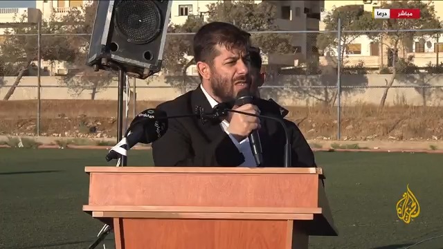 قائد قوات الأمن الداخلي بالسويداء العميد أحمد الدالاتي: أوضح الرئيس اليوم أن هناك التزاما كاملا بوقف إطلاق النار في محافظة #السويداء، ونطلب من العشائر الانسحاب من خطوط المواجهة وترك الدولة تتحمل مسؤولياتها #الأخبار #الجزيرة_سوريا
